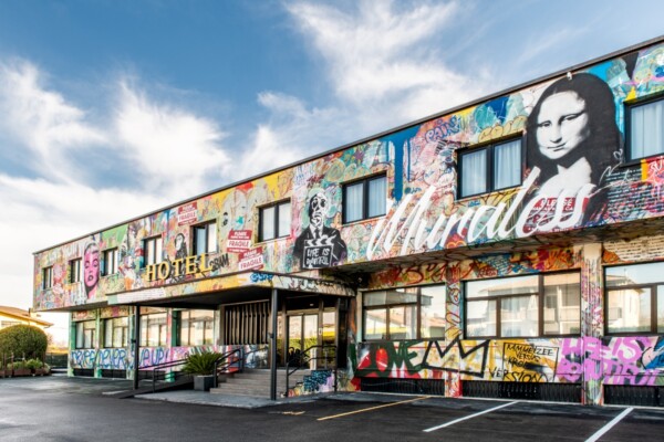 Nasce a Verona Muraless Art Hotel: 94 stanze dipinte da 50 street artist. Le foto